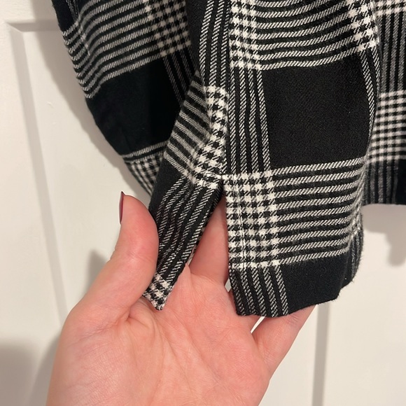 Loft Longsleeve Checkered Print Top - Picture 7 of 8